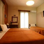 Argo Hotel *
