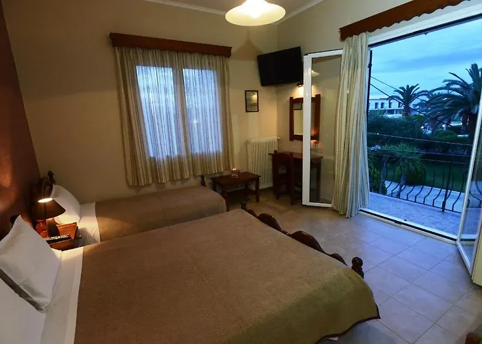 Argo Hotel Perama (Corfu)